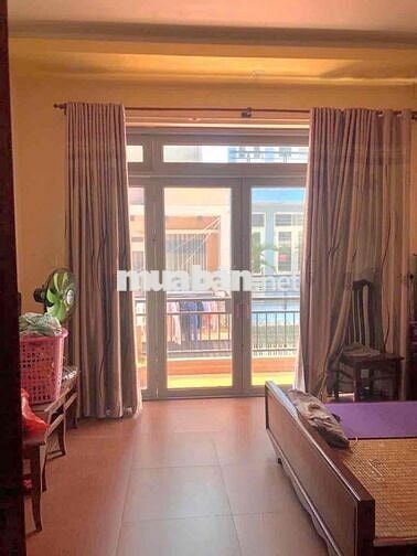 HUỲNH VĂN NGHỆ. 3 TẦNG HXH. DTICH 80M NGANG HIẾM 6M NỞ HẬU. NHỈNH 8TỶ