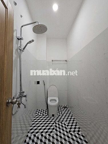 Nhà 2 Tầng Mặt Tiền Tôn Đản Vị trí kinh doanh sầm uất