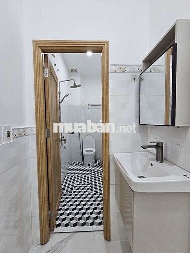 Nhà 2 Tầng Mặt Tiền Tôn Đản Vị trí kinh doanh sầm uất
