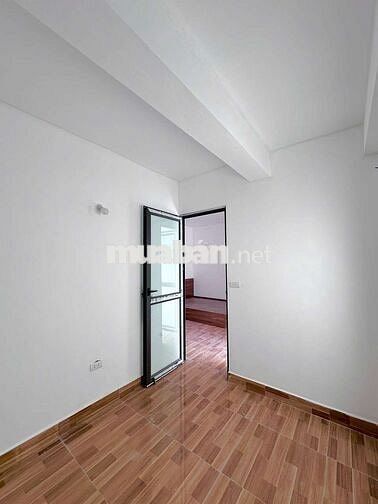 Bóc tem CCMN 30m2 Studio- 1n1k full đồ. Ban công thoáng tại Cầu Diễn