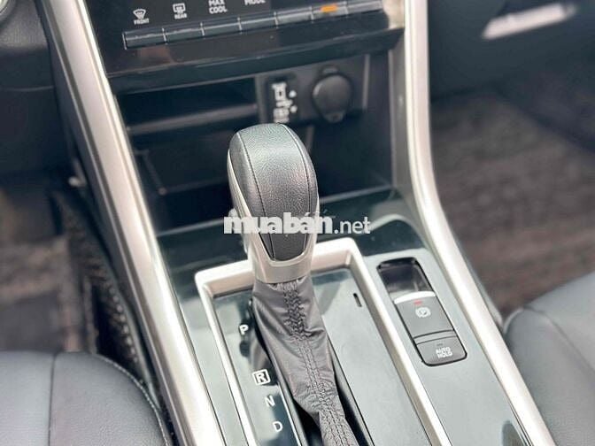 Mitsubishi Xpander 2023 Premium 1.5 AT - 60000 km