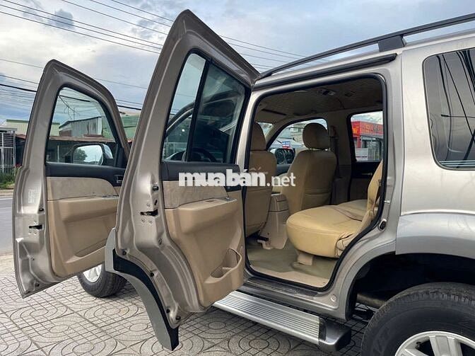Ford Everest 2008 2.5L 4x2 MT - Máy dầu số sàn