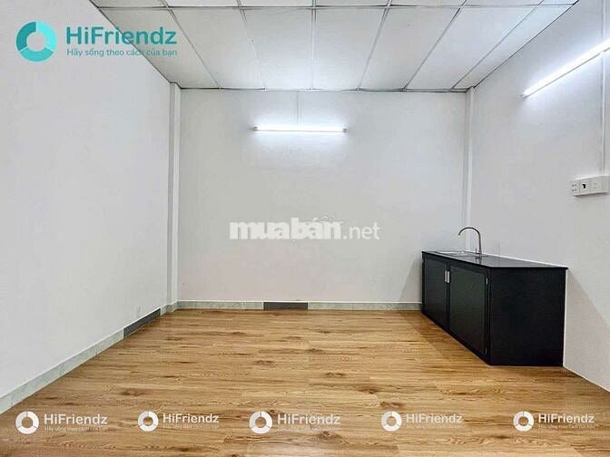 STUDIO BAN CÔNG - CỬA SỔ TRỜI  - NGAY NGÃ TƯ HÀNG XANH