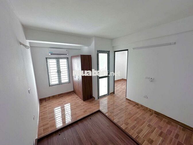 Bóc tem CCMN 30m2 Studio- 1n1k full đồ. Ban công thoáng tại Cầu Diễn