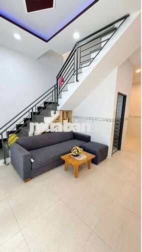 BÁN NHÀ ĐẸP 2 TẦNG TTTP MÊ ĐÚC, CÁCH CẦU HỘ PHƯƠNG SÀI CHỈ 300M