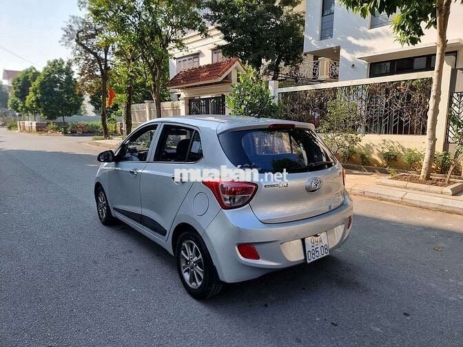 BánHyundai i10 siêu đẹp bản đủ 1.2 xe 1 chủ từ mới