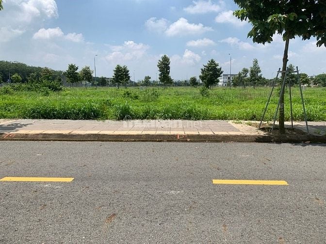 KẸT TIỀN BÁN NGỘP GIÁ RẺ LÔ ĐẤT SỔ SẴN TẠI KHU ĐÔ SÂN BAY LONG THÀNH