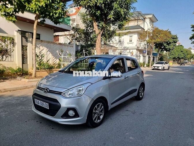 BánHyundai i10 siêu đẹp bản đủ 1.2 xe 1 chủ từ mới
