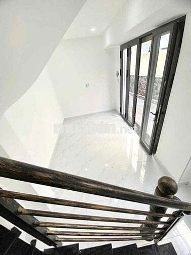 CHO THUÊ NHÀ NGUYÊN CĂN 2PN 3 TOILET KHU VẠN KIẾP - PHAN XÍCH LONG