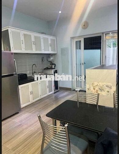 Bán Nhà Hẻm 6m Khu Y Tế Kỹ Thuật Cao 4 tầng 8.5Tỷ 108m2 Bình Tân