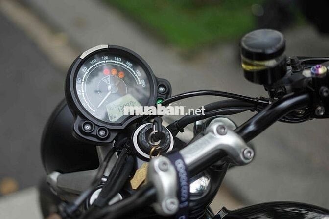 Triumph Street Twin 900 Vin2020 Nhiều đồ giá trị