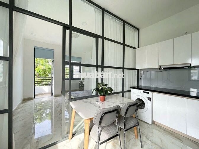 ✅🏡Phòng bancony 40m2 đường Trần Quang Khải gần chợ Tân Định Quận 1