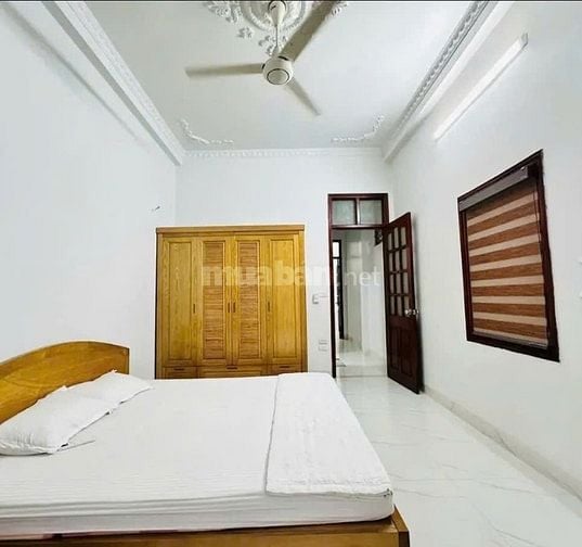 Bán gấp  nhà Cầu giấy, HQV, 52m2 ngõ ô tô, phân lô, giá nhỉnh 14 tỷ