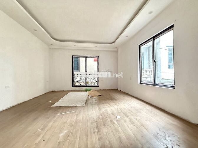 BÁN NHÀ PHẠM VĂN ĐỒNG NGÕ THÔNG - LÔ GÓC -SÁT PHỐ HOÀNG QUỐC VIỆT KÉO