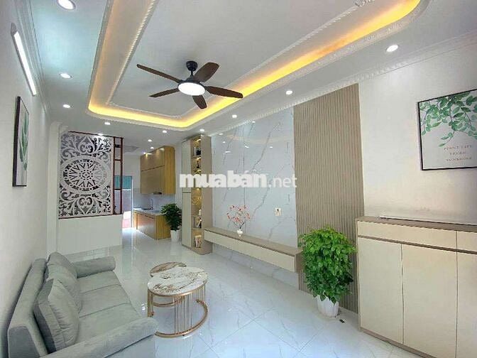 Bán nhà lô góc 5 tầng 40m² Bát Khối,Long Biên Ôtô đỗ cửa full nội thất