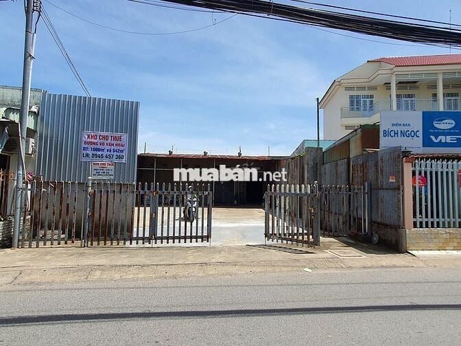 Cho thuê xưởng 1000 m² - đậu được xe tải - lót sàn gạch