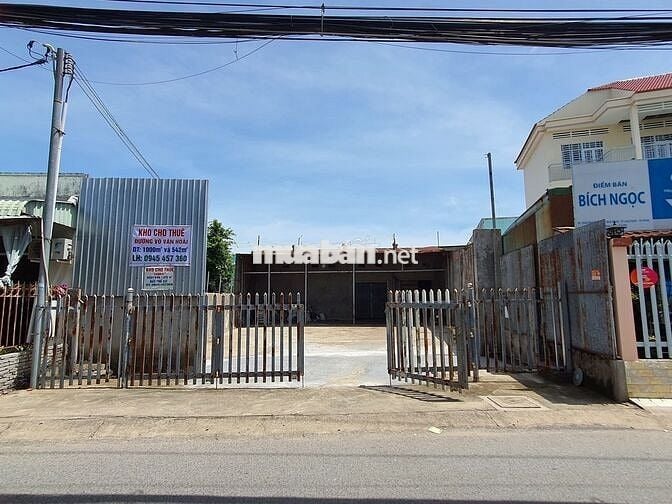 Cho thuê xưởng 1000 m² - đậu được xe tải - lót sàn gạch