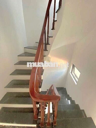 Bán nhà lô góc 5 tầng 40m² Bát Khối,Long Biên Ôtô đỗ cửa full nội thất