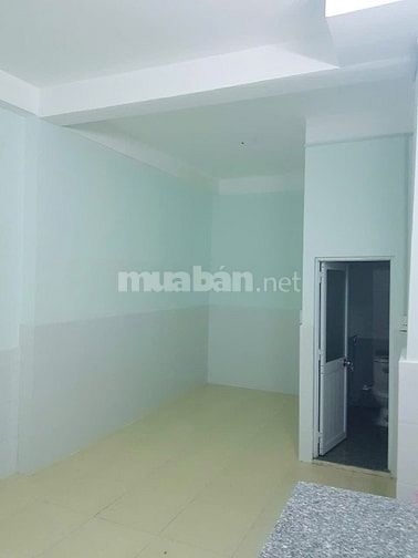 PHÒNG TRỌ MỚI SƠN SỬA CÓ MÁY LẠNH KỆ BẾP GIỜ GIẤC TỰ DO 