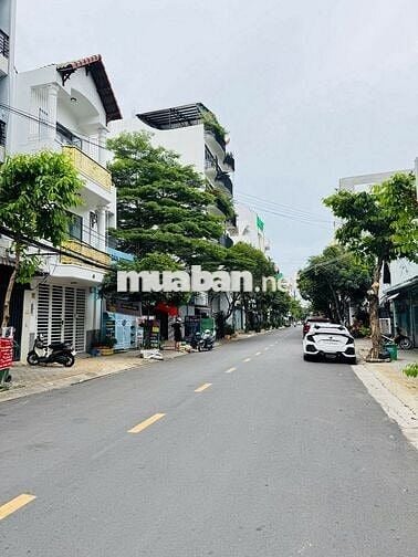 BÁN NHÀ MẶT TIỀN ĐƯỜNG SỐ LÂM VĂN BỀN