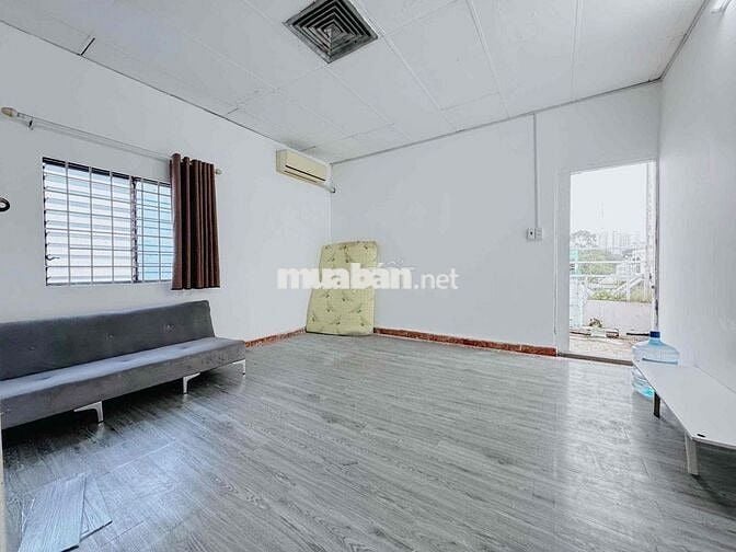 Cho thuê gấp căn hộ trung tâm phú nhuận 2phòng ngủ bancon tách bếp gia
