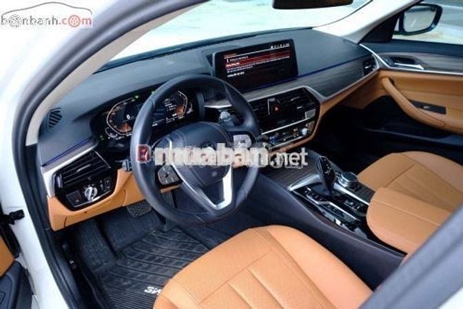 BMW 5 Series 520i 2023