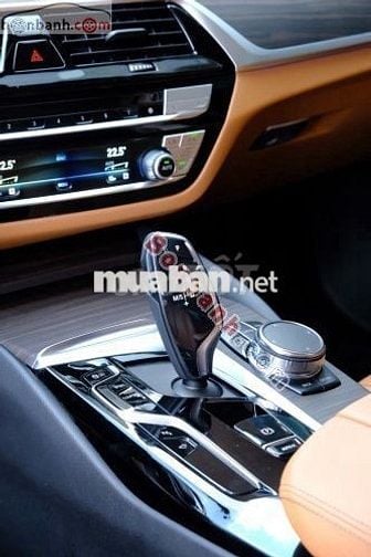 BMW 5 Series 520i 2023