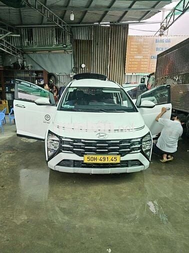 Cần bán xe 7 Chỗ HYUNDAI như trong hình