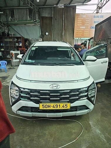 Cần bán xe 7 Chỗ HYUNDAI như trong hình
