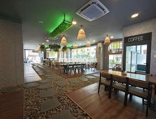 Cho thuê căn MT Nguyễn Thị Diệu, Quận 3.