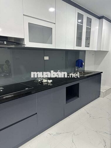 Bán nhà Kim Mã. gần Vincom Liễu giai. gần phố, gần ô tô 52m chỉ 6,5 tỷ