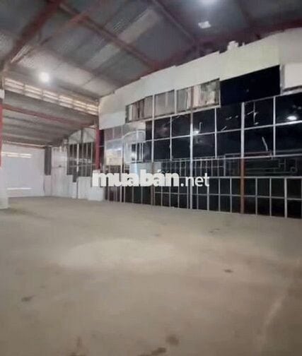 Kho đẹp cần cho thuê gấp diện tích 360m2 ở Đường Nguyễn Văn Quỳ