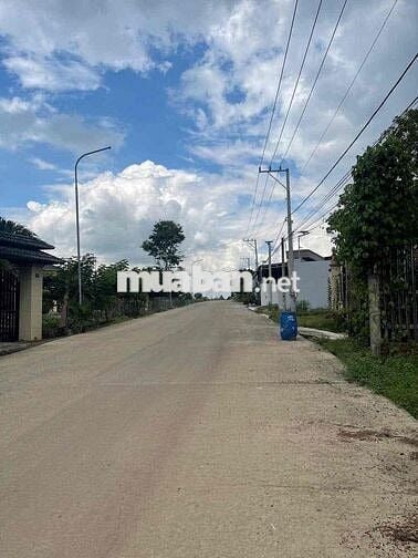 Cần bán lô đất sổ riêng thổ cư mặt tiền đường 25 xã Minh Hưng