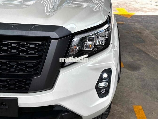Nissan Navara 2022 Pro-4X 2.3 AT 4WD - 21000 km