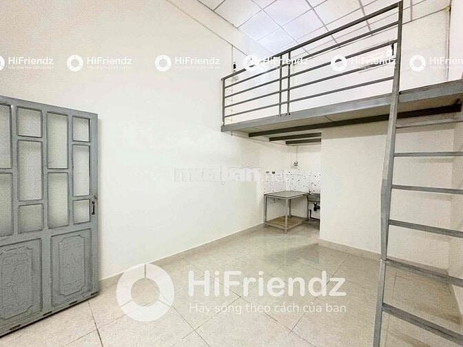 DUPLEX SẴN MÁY LẠNH GÁC CAO ĐỨNG ĐƯỢC - NHẬN XE ĐIỆN - GẦN ĐẦM SEN