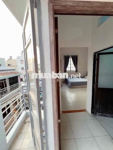 SIÊU PHẨM STUDIO BAN CÔNG FULL NỘI THẤT THOÁNG MÁT PHÙ HỢP Ở 1-3 NGƯƠI
