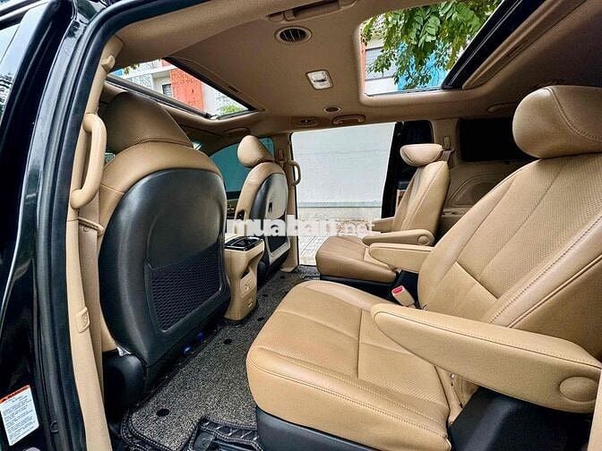 Kia Sedona 2021 2.2 DAT LUXURY Xe Gia Đình