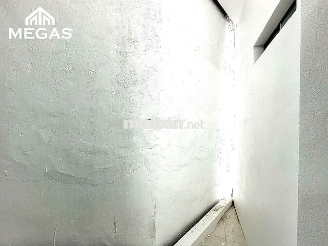 CĂN HỘ 1N1K FULL ĐỒ BAN CÔNG ĐẸP NGAY LOTTE MALL TÂY HỒ - HV TÀI CHÍNH