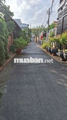 Đất thổ cư hẻm xe hơi ngay sát chợ Hóc Môn, 5m x 20m, 3.5 tỷ
