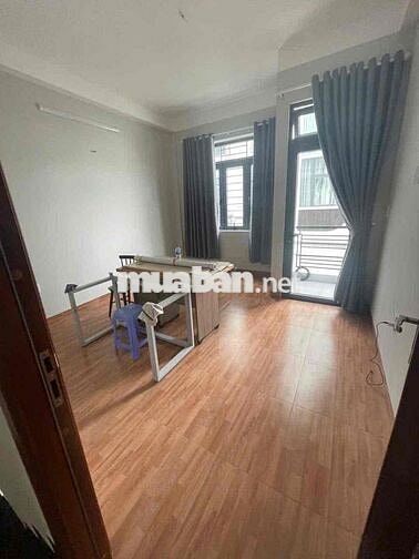 Nhà Mới Đẹp(4x15m) Nguyễn Sơn 3Lầu 4pN 3VS sẳn 4máy lạnh