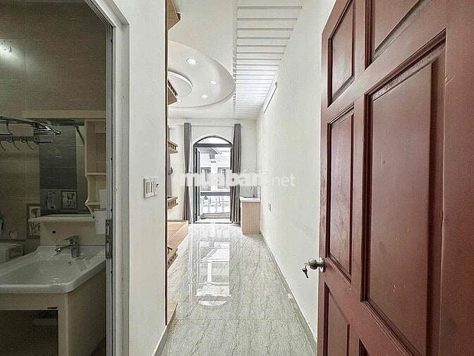 Cho Thuê Studio Cao Cấp , Khu Biệt Thự Liền Kề , Full Nt , Gần Huit