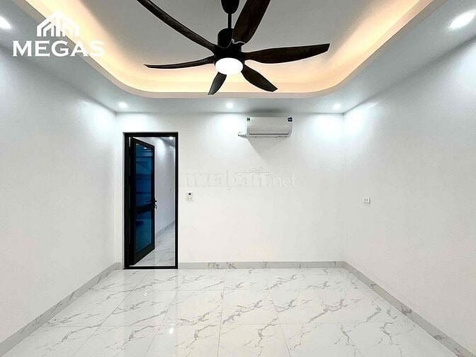 CHO THUÊ CHDV FULL NỘI THẤT , NHÀ MỚI NGAY XUÂN LA - TÂY HỒ