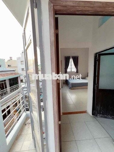 SIÊU PHẨM STUDIO BAN CÔNG FULL NỘI THẤT THOÁNG MÁT PHÙ HỢP Ở 1-3 NGƯƠI