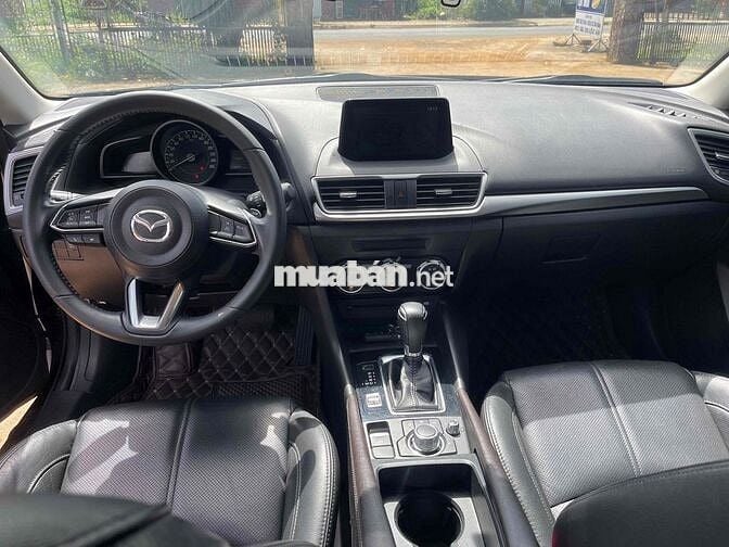 Mazda 3 2019 1.5L Premium đẹp xuất sac 1 chủ