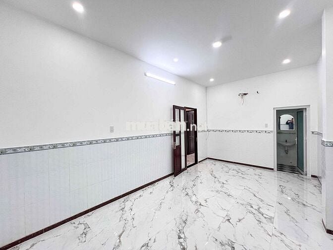 CHO THUÊ NHÀ TRỆT 2 LẦU SÂN THƯỢNG ĐƯỜNG PHẠM VĂN NHỜ KDC DIỆU HIỀN 10