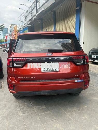 Ford Everest 2022 Titanium Plus 2.0L 4x4 AT