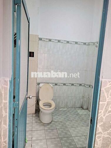 CẦN CHO THUÊ NHÀ MẶT TIỀN GẦN CHỢ 12TR