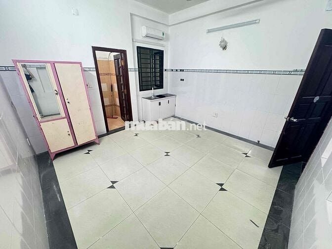 PHÒNG MỚI XÂY NGAY HOÀ BÌNH - KHUÔNG VIỆT