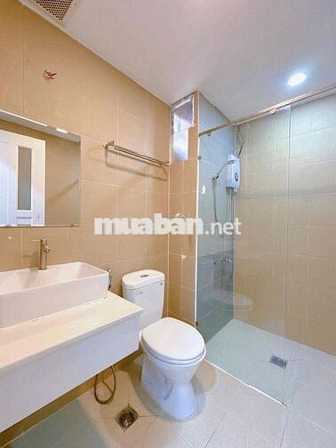 Căn hộ 1PN, phòng khách siêu rộng, Full nội thất, bếp hút mùi,gần Q1