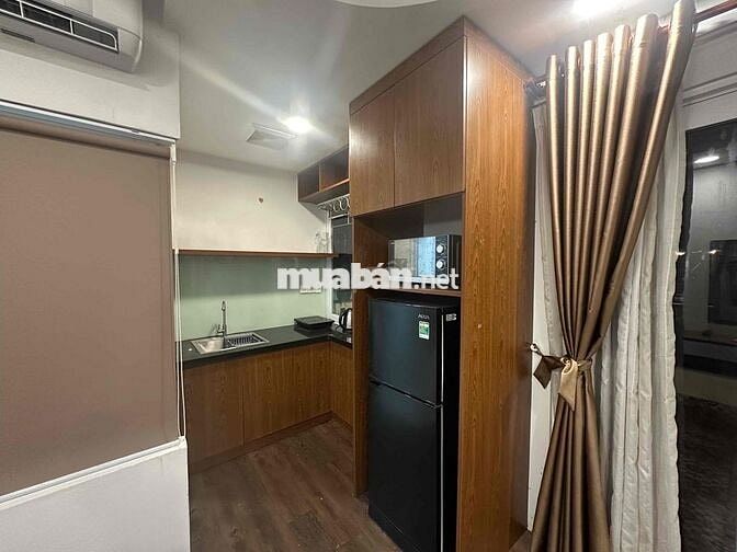 Studio Balcon - Bồn Tắm - Full Option - Ngay Trần Hưng Đạo Quận 1